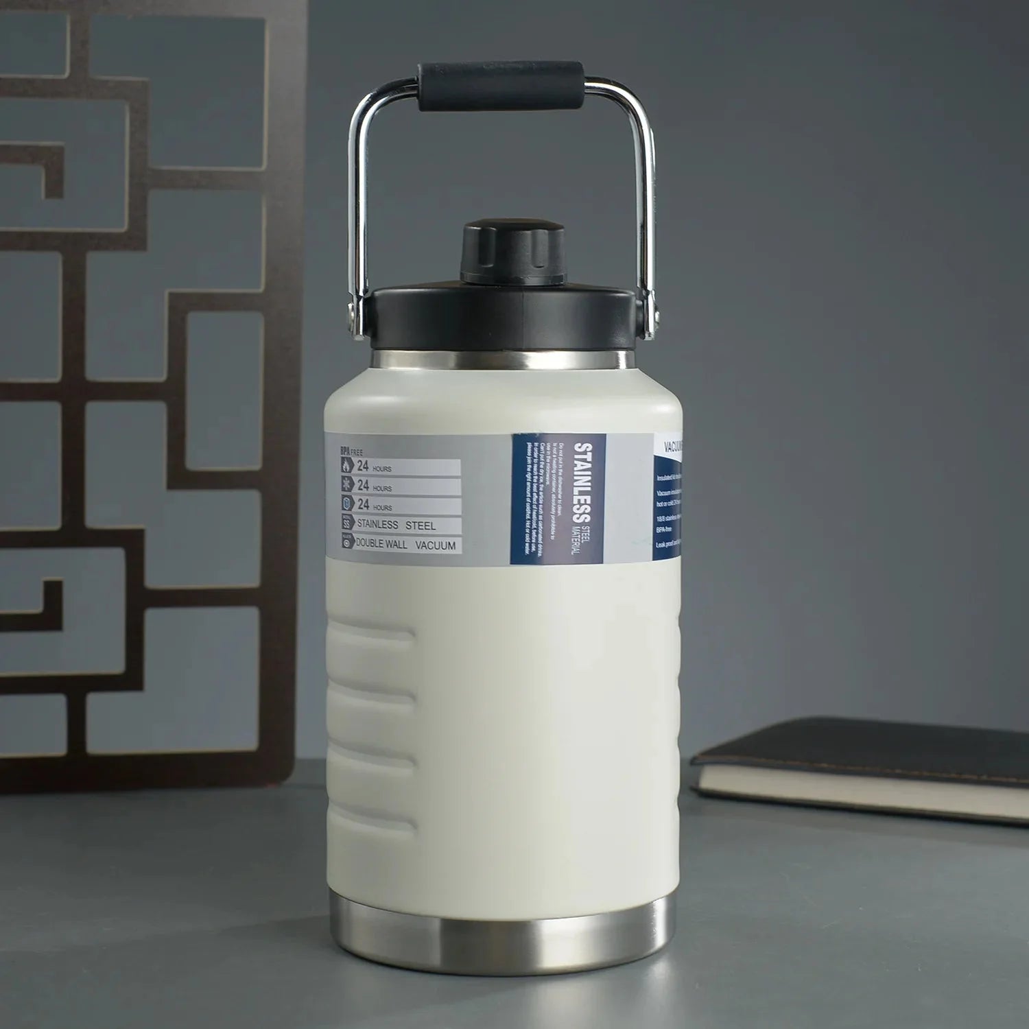1.5L Large capacity vacuum flask, 304 stainless steel vacuum bottle, Outdoor portable water bucket, Handheld sports water bottle